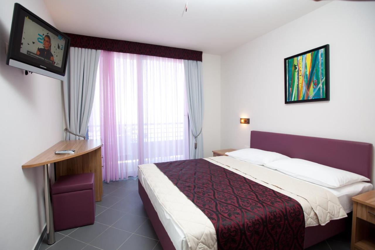 Hotel Sirena بودغورا المظهر الخارجي الصورة