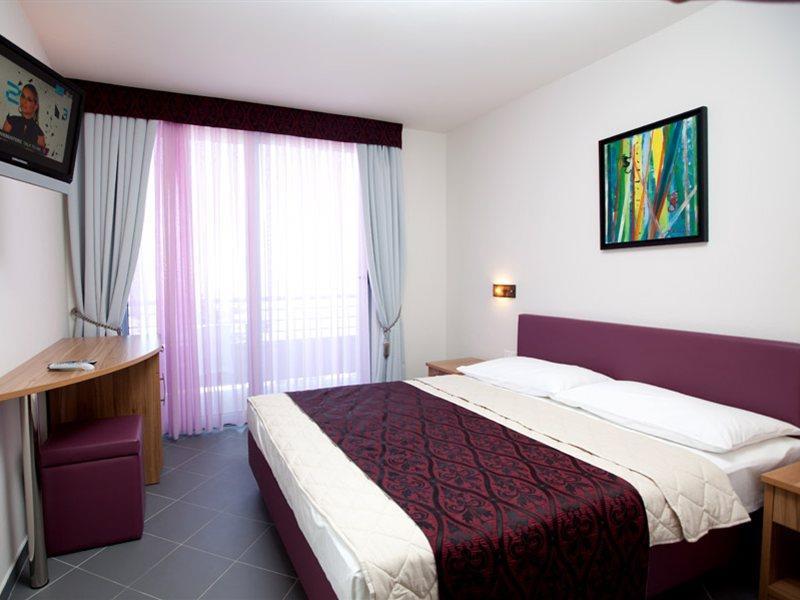Hotel Sirena بودغورا المظهر الخارجي الصورة