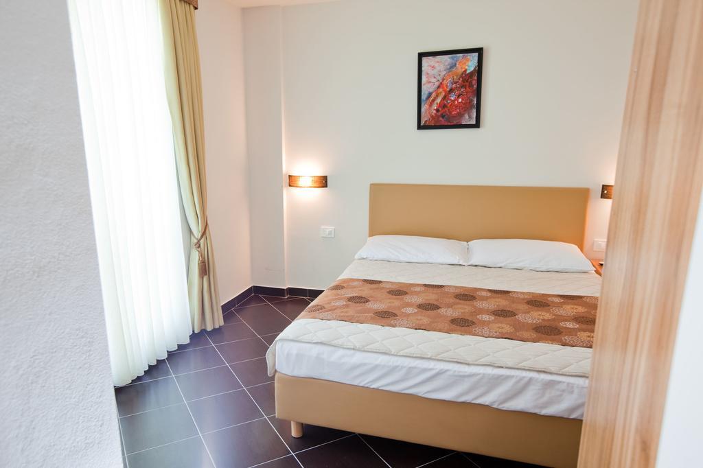 Hotel Sirena بودغورا المظهر الخارجي الصورة